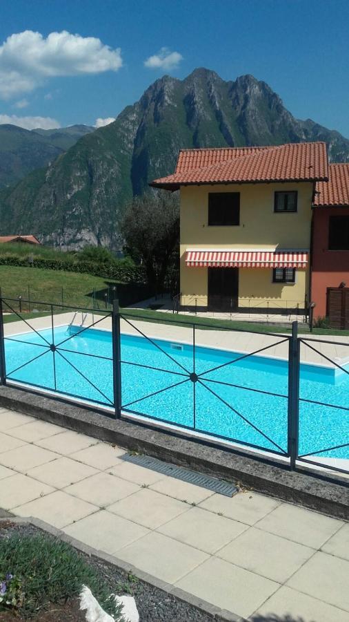 Luxurious Attic-Swimming Pool Villa Riva di Solto Eksteriør bilde