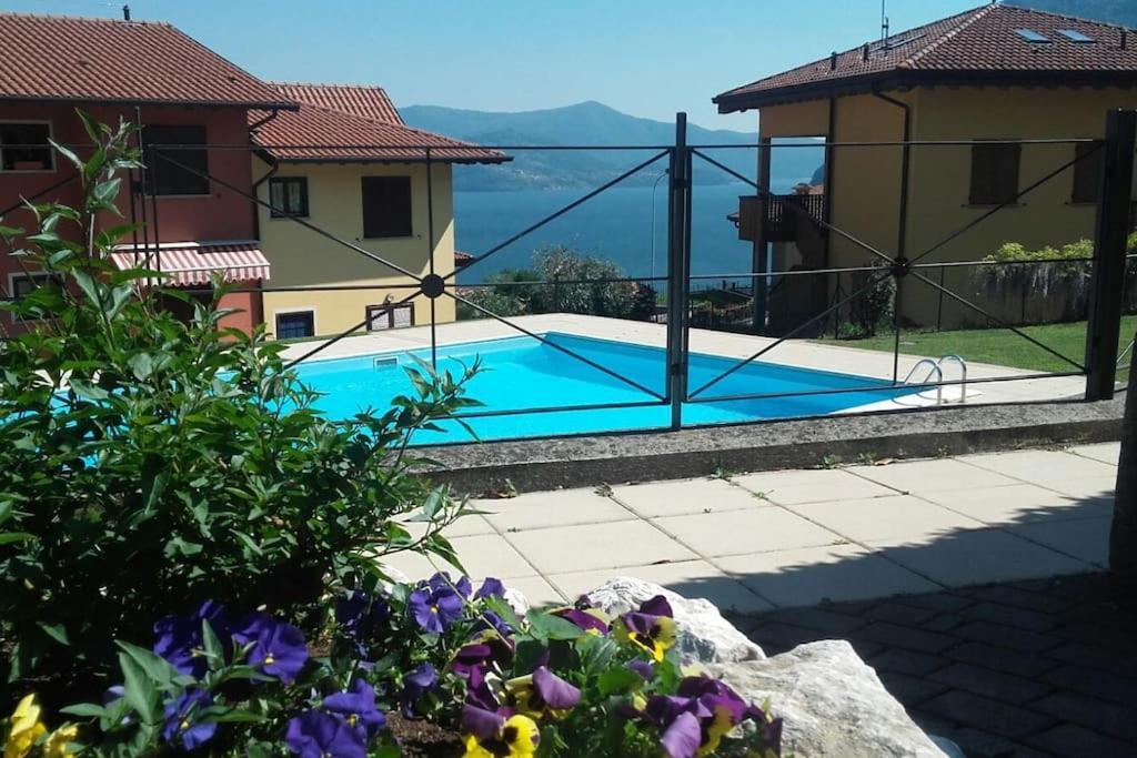 Luxurious Attic-Swimming Pool Villa Riva di Solto Eksteriør bilde